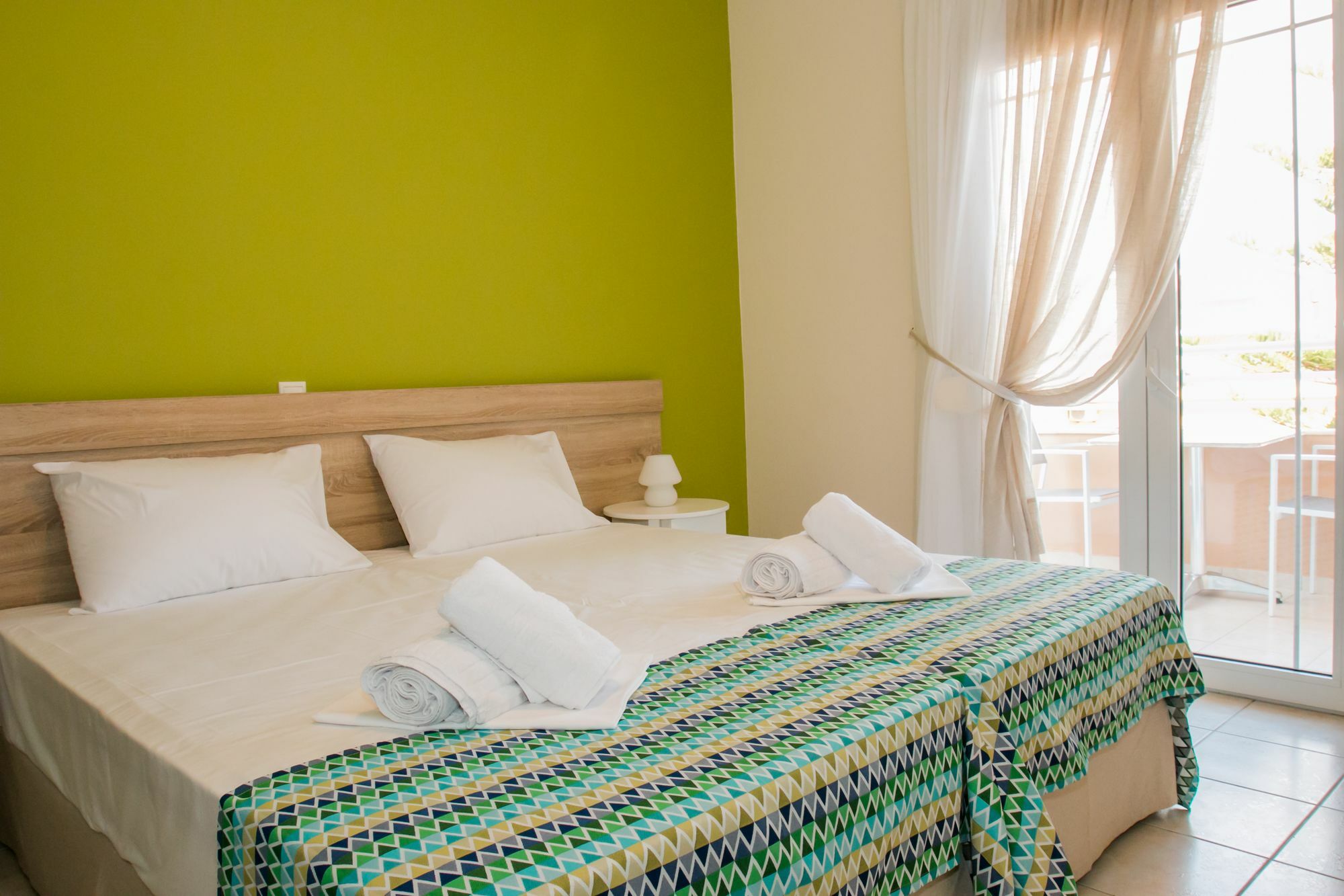 Sunny Beach Apartments Ретимно Экстерьер фото